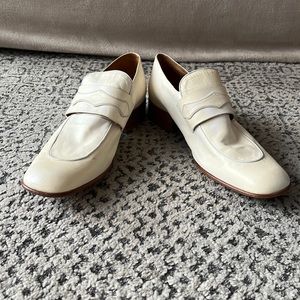 Marc Jacobs Cream Loafers